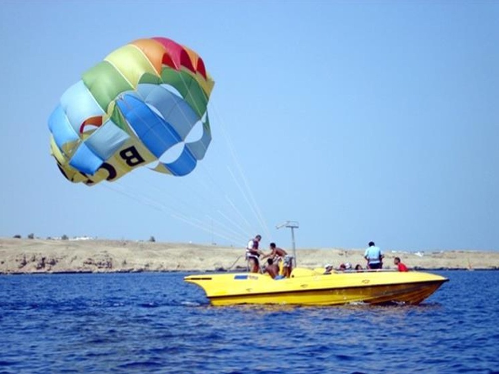 Parasailing — photo 1
